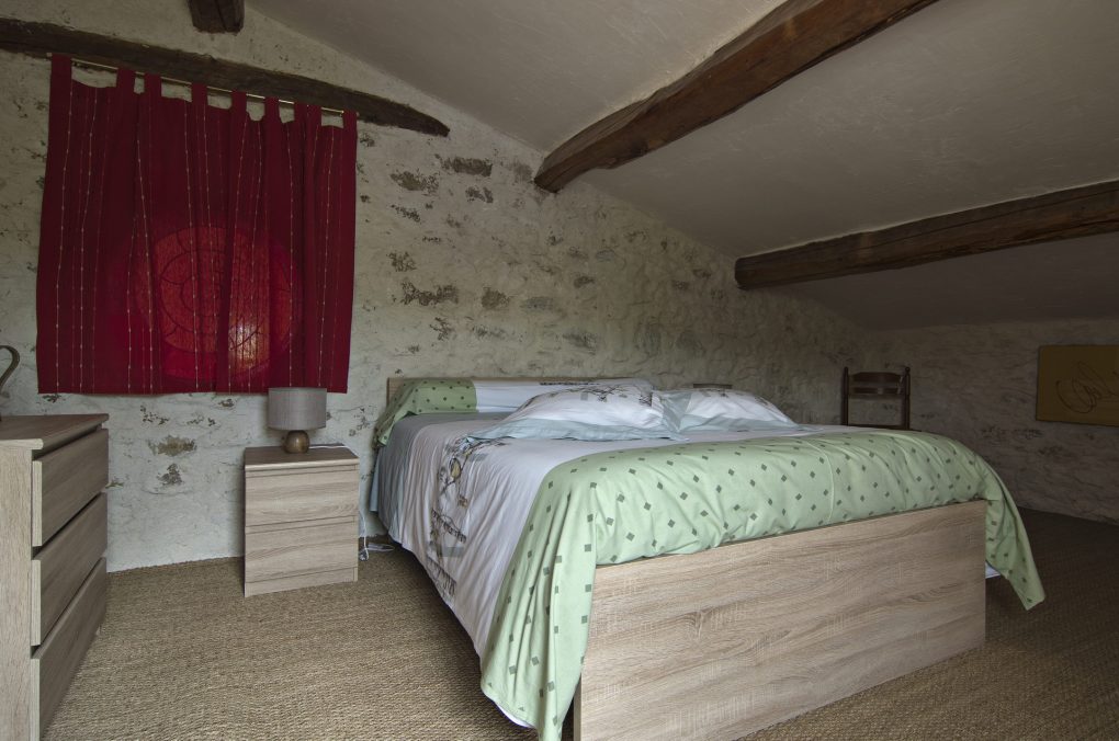 Fontaine Neuve gites et chambres d'hôtes à Lure : la chambre hirondelle pour 2 personnes